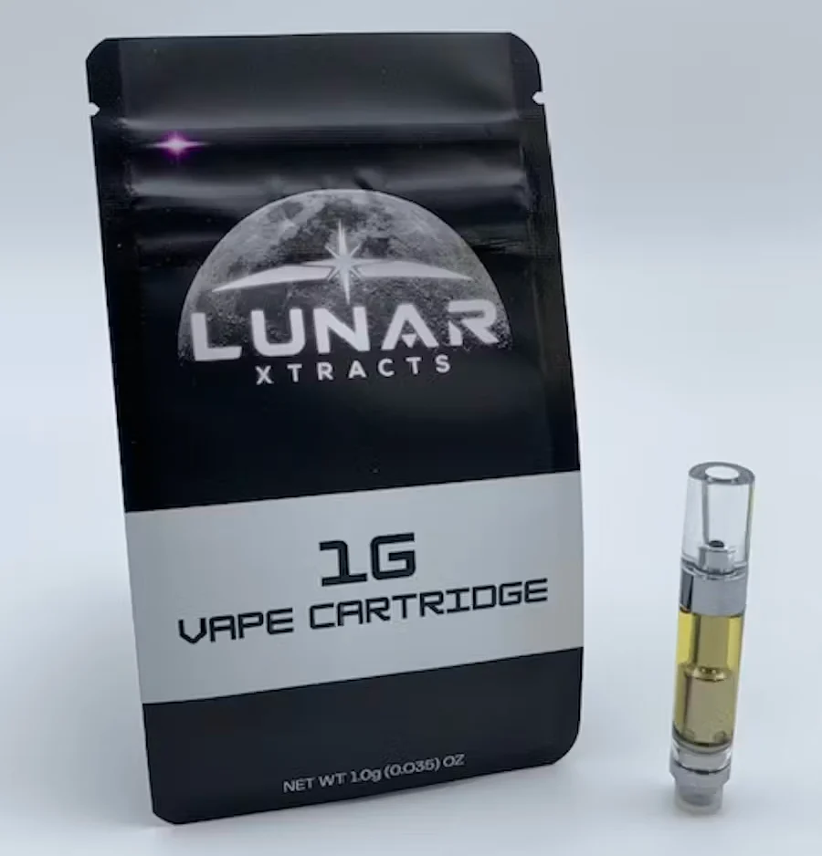 Lunar Xtracts Strawberry Distillate Vape